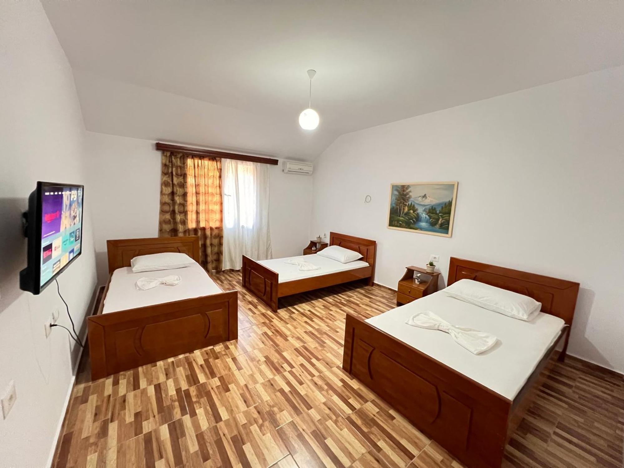 Villa Ensalv Berat - Apartment - Room - Penthouse Cameră foto