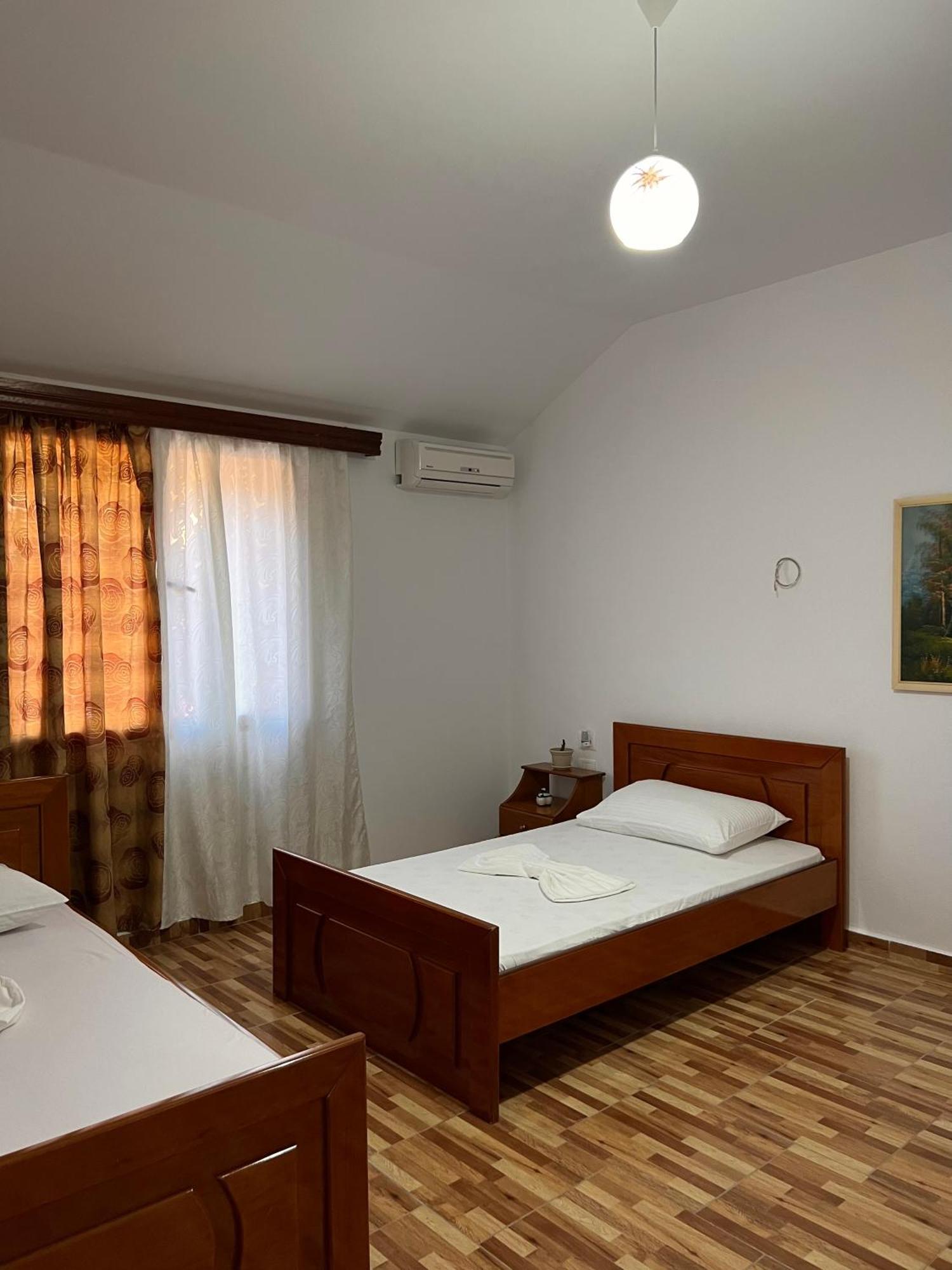 Villa Ensalv Berat - Apartment - Room - Penthouse Cameră foto